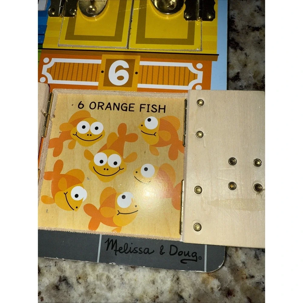 Melissa and Doug Latches Board‎ very cool learning toy by Melissa and Doug